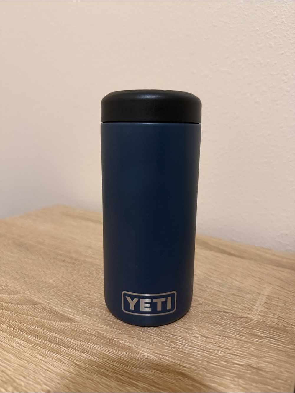 YETI Rambler 12 oz Navy BPA Free Colster Slim Can Insulator